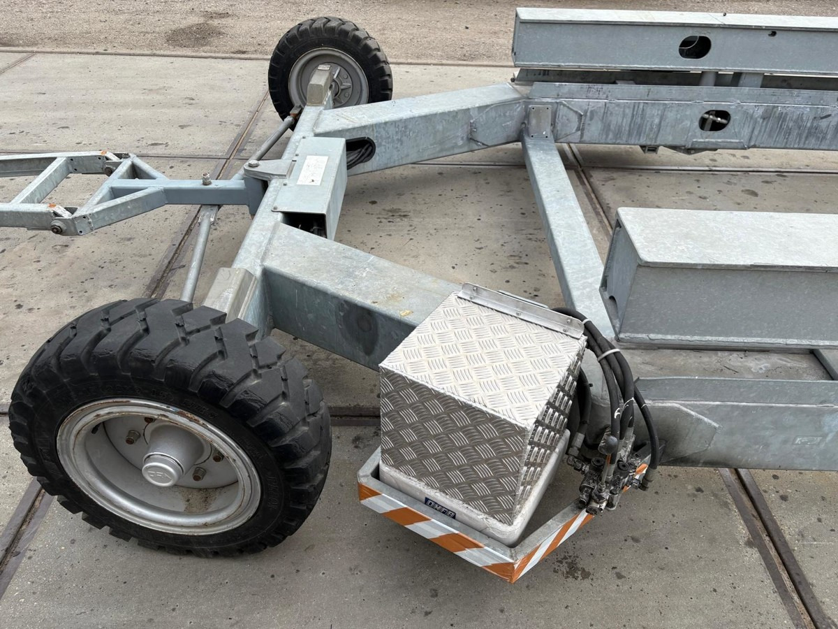 HARBECK Hafentrailer Harbeck LTS200 20t - Reboque para barco: foto 5 HARBECK Hafentrailer Harbeck LTS200 20t - Reboque para barco: foto 5