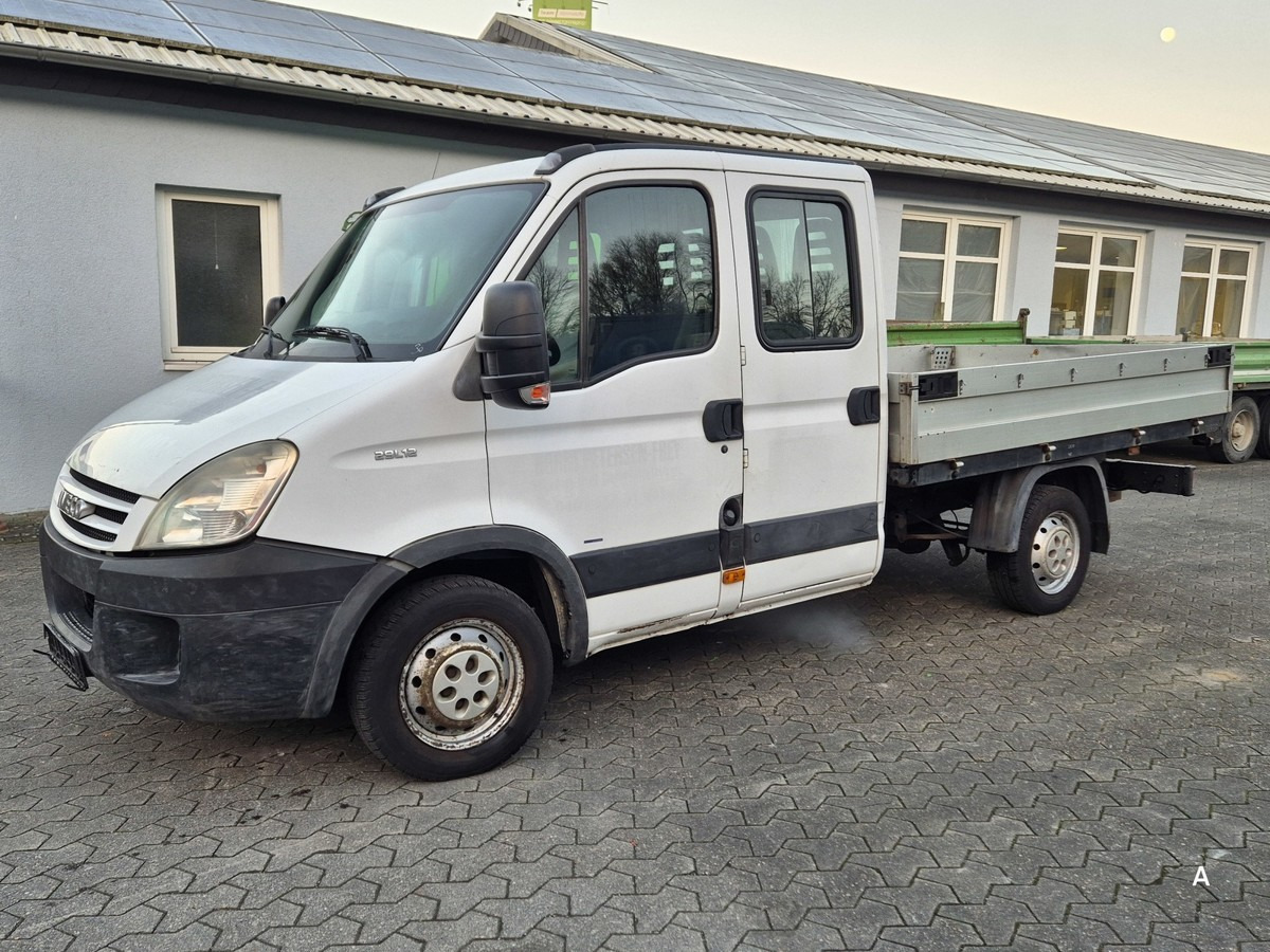 IVECO Daily 29L12 Doka HU/AU 05/2027 NEU - Carrinha de caixa aberta, Carrinha cabine dupla: foto 1 IVECO Daily 29L12 Doka HU/AU 05/2027 NEU - Carrinha de caixa aberta, Carrinha cabine dupla: foto 1