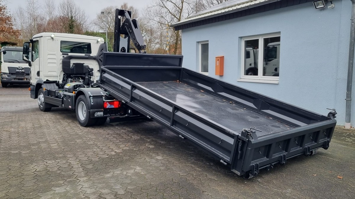 MAN TGL 12.220 BL NEU City Abrollkipper 8t TipMatic - Camião polibenne: foto 4 MAN TGL 12.220 BL NEU City Abrollkipper 8t TipMatic - Camião polibenne: foto 4