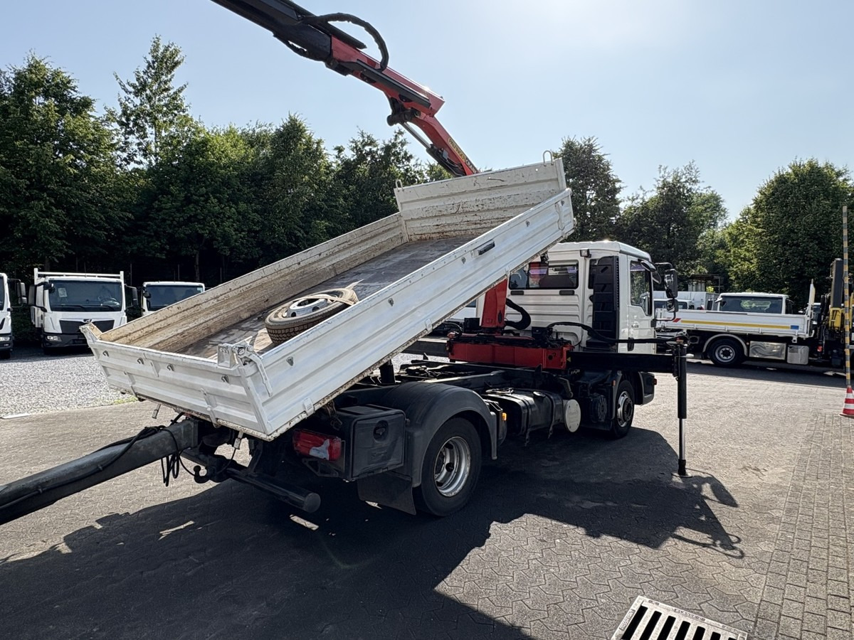 MAN TGL 8.210 Meiller Dreiseitenkipper mit Ladekran - Carrinha basculante: foto 4 MAN TGL 8.210 Meiller Dreiseitenkipper mit Ladekran - Carrinha basculante: foto 4