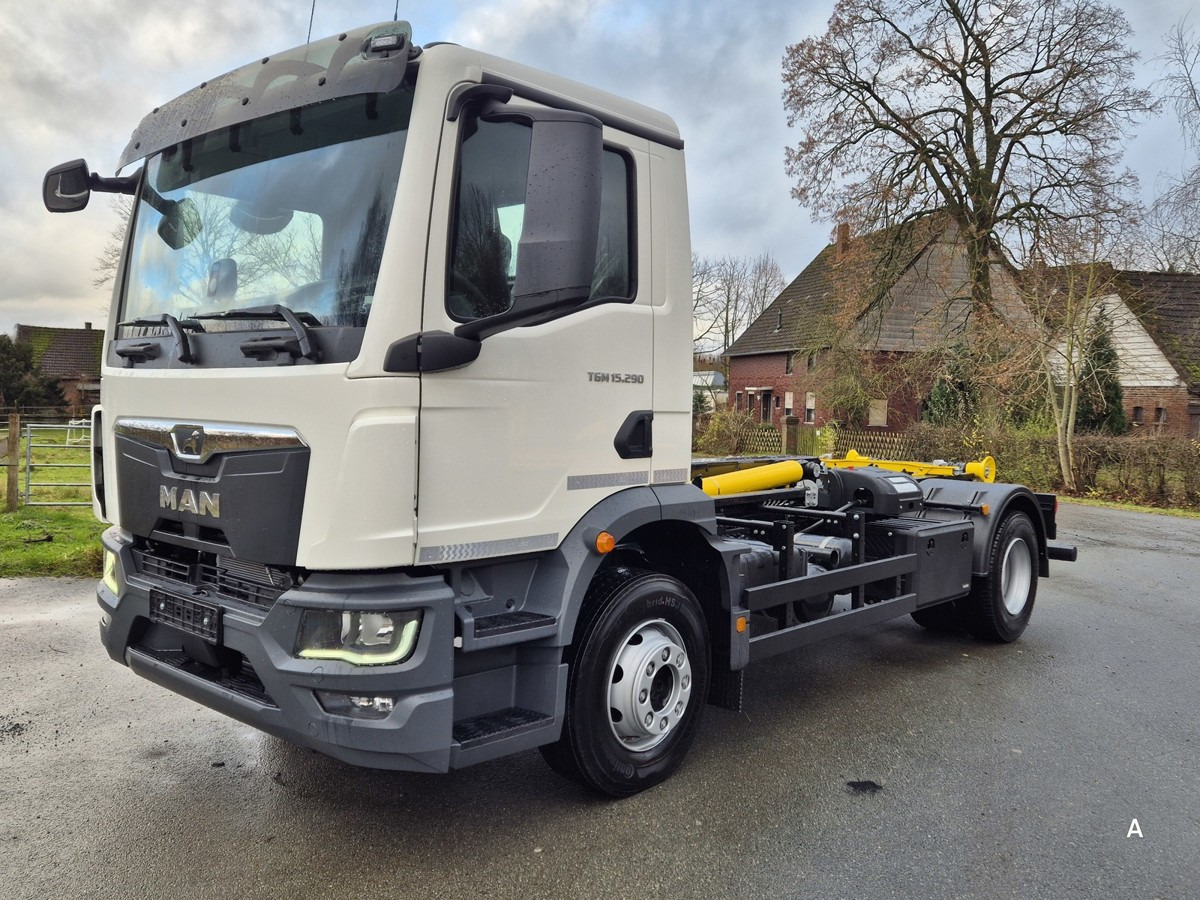 MAN TGM 15.290 BL Abrollkipper PowerMatic Standheiz. - Camião polibenne: foto 3 MAN TGM 15.290 BL Abrollkipper PowerMatic Standheiz. - Camião polibenne: foto 3