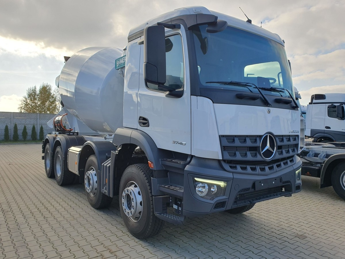 MERCEDES-BENZ Arocs 3740 8x4 Betonmischer IMER ORU LT105 H 10m - Camião betoneira: foto 2 MERCEDES-BENZ Arocs 3740 8x4 Betonmischer IMER ORU LT105 H 10m - Camião betoneira: foto 2