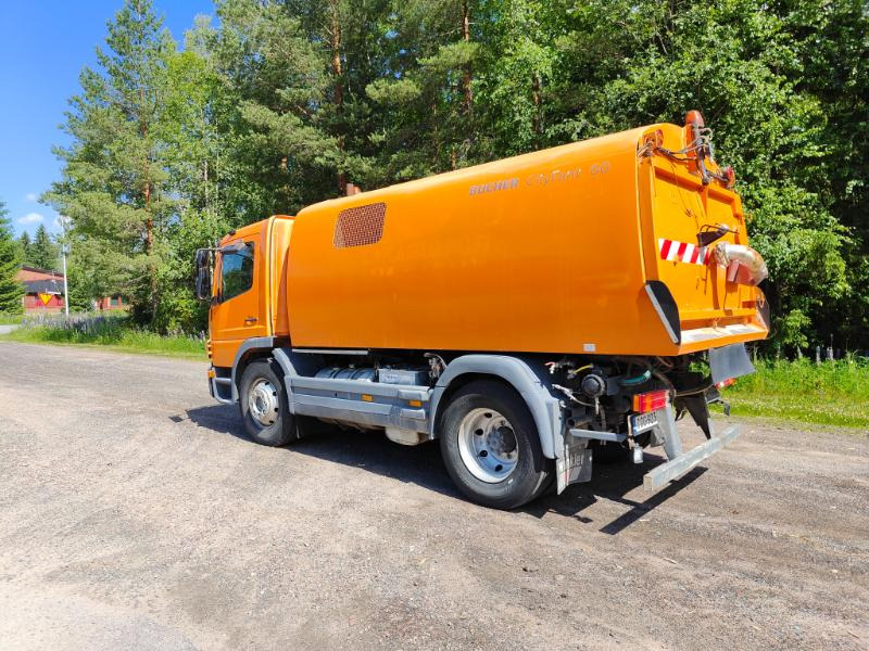 Bucher Cityfant 60 MB Atego - Varredora urbana: foto 3 Bucher Cityfant 60 MB Atego - Varredora urbana: foto 3