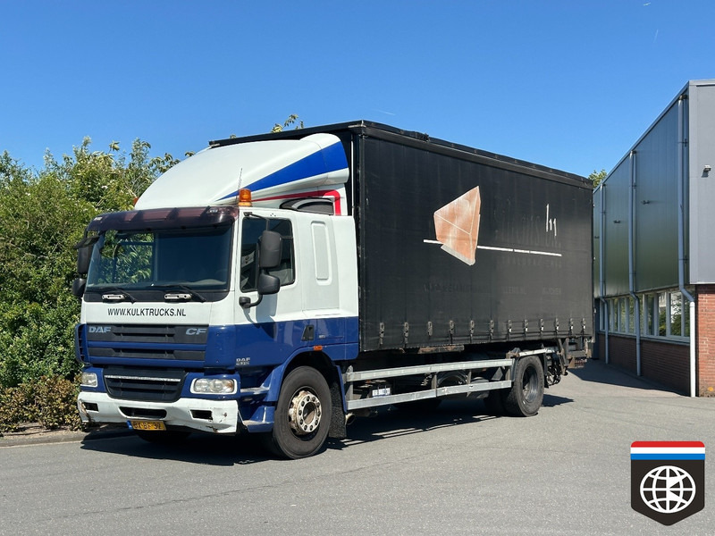 DAF FA CF 75 - Camião de lona: foto 1 DAF FA CF 75 - Camião de lona: foto 1