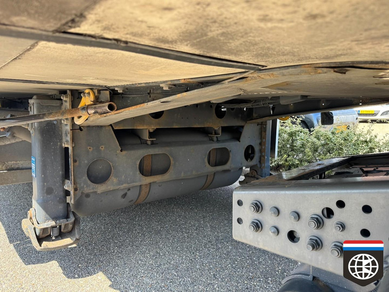Krone N/A FRC/ ATP 02-26 - DUO TEMP - LIFT AXLE - DOUBLE STOCK - TRENNWAND - Reboque frigorífico: foto 5 Krone N/A FRC/ ATP 02-26 - DUO TEMP - LIFT AXLE - DOUBLE STOCK - TRENNWAND - Reboque frigorífico: foto 5