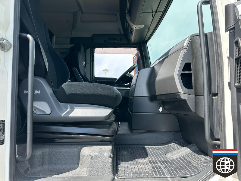 Locação financeira de MAN TGX 18 440 NIGHT A/C - RETARDER - COMBI FREUHAUF MAN TGX 18 440 NIGHT A/C - RETARDER - COMBI FREUHAUF: foto 17