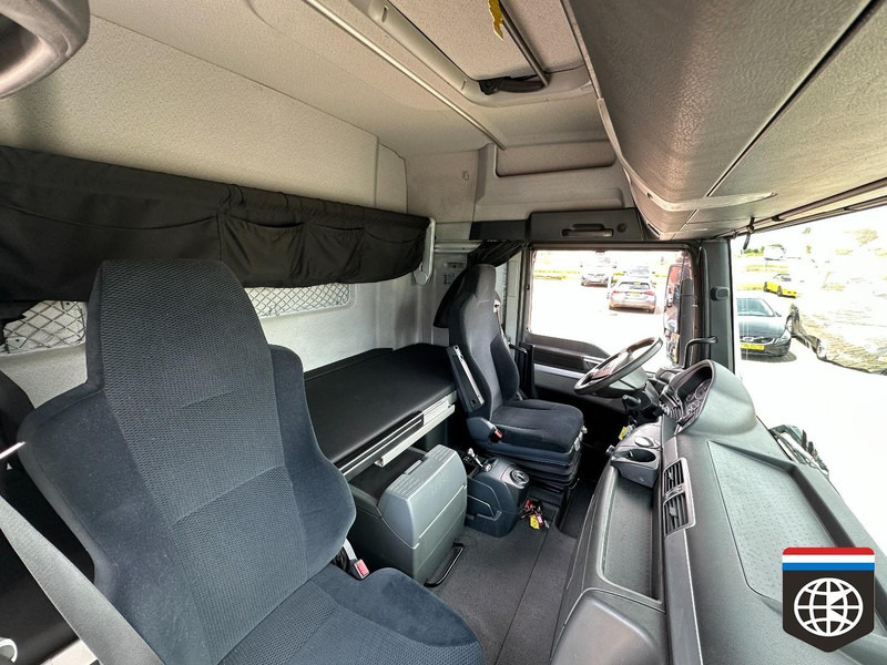 Locação financeira de MAN TGX 18 440 NIGHT A/C - RETARDER - COMBI FREUHAUF MAN TGX 18 440 NIGHT A/C - RETARDER - COMBI FREUHAUF: foto 16
