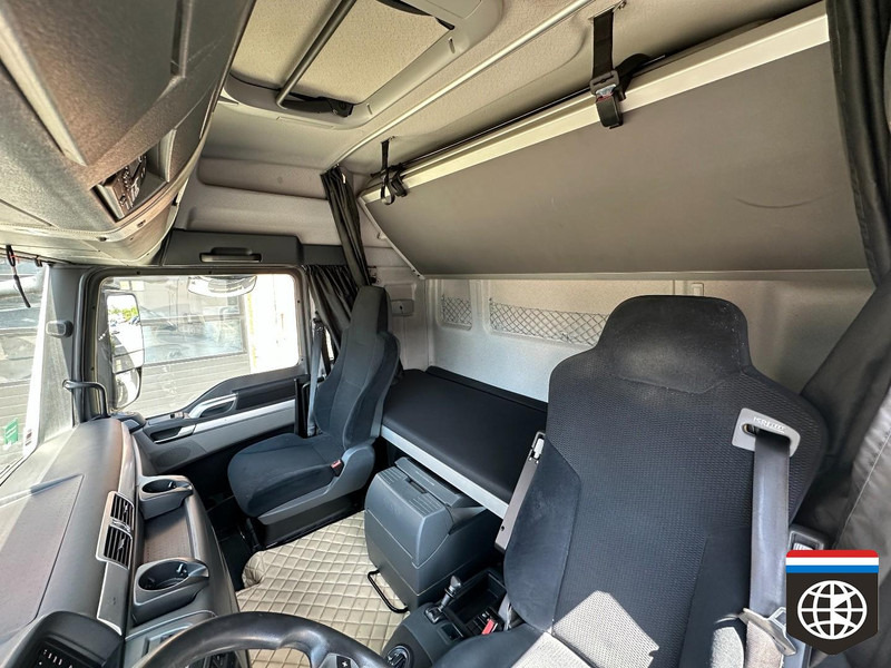 Camião de lona MAN TGX 26.480 RETARDER - NIGHT A/C - 130M3 COMBINATION: foto 13