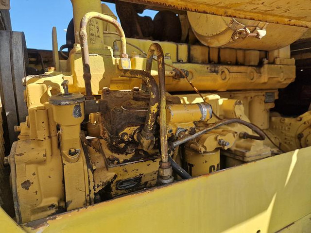 Pá carregadora Caterpillar 966C: foto 15
