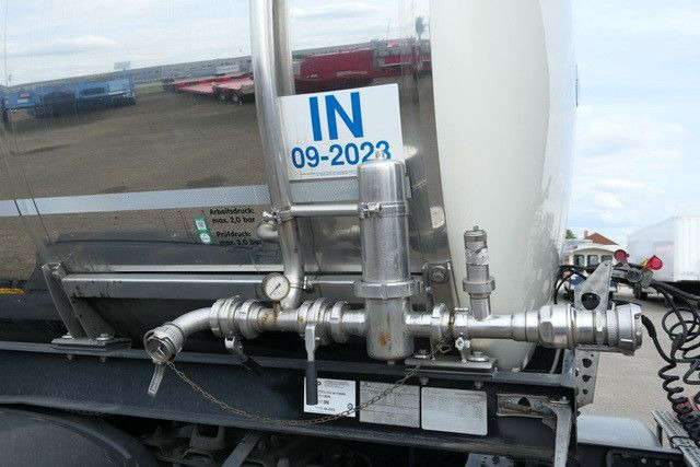 Berger SAPL 24 SATA, Isoliert, Edelstahl,3 Kammern,31m³ - Semi-reboque cisterna: foto 2 Berger SAPL 24 SATA, Isoliert, Edelstahl,3 Kammern,31m³ - Semi-reboque cisterna: foto 2