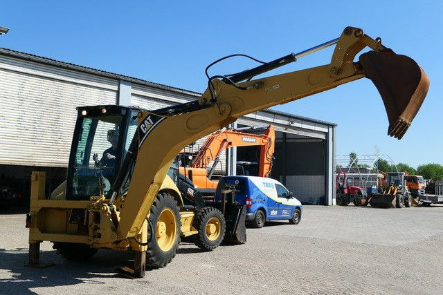 CAT 422E/424 4x4, Mehrzweckgerät, Palettengabel - Retroescavadeira: foto 3 CAT 422E/424 4x4, Mehrzweckgerät, Palettengabel - Retroescavadeira: foto 3