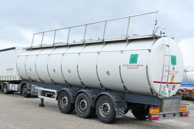 Cardi NAR 3002, Isoliert, Tank aus 2014, 32m³ - Semi-reboque cisterna: foto 4 Cardi NAR 3002, Isoliert, Tank aus 2014, 32m³ - Semi-reboque cisterna: foto 4