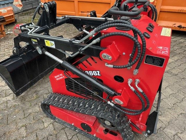 Compaktlader, Schaufel, S.W.S., 3. Steuerkreis - Mini pá carregadora de rastos: foto 3 Compaktlader, Schaufel, S.W.S., 3. Steuerkreis - Mini pá carregadora de rastos: foto 3