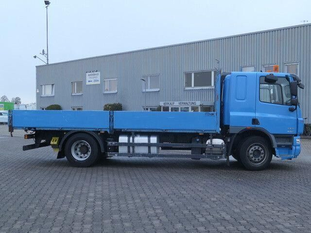 DAF CF 75.360 4x2, Retarder, Klima, AHK, Gerüstbau - Camião de caixa aberta/ Plataforma: foto 2 DAF CF 75.360 4x2, Retarder, Klima, AHK, Gerüstbau - Camião de caixa aberta/ Plataforma: foto 2