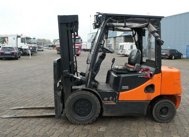 Doosan D35 C-5, 6m Hubhöhe, Freihub, 3,5to. Traglast - Empilhador a diesel: foto 3 Doosan D35 C-5, 6m Hubhöhe, Freihub, 3,5to. Traglast - Empilhador a diesel: foto 3