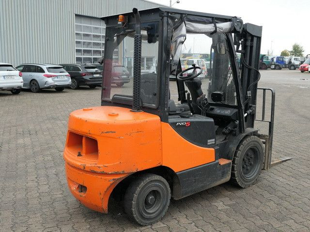 Doosan D35 C-5, 6m Hubhöhe, Freihub, 3,5to. Traglast - Empilhador a diesel: foto 5 Doosan D35 C-5, 6m Hubhöhe, Freihub, 3,5to. Traglast - Empilhador a diesel: foto 5