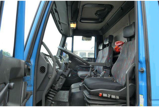 Iveco ML 75 E 4x2, Plattform, 3. Sitz, Luftfederung - Camião de caixa aberta/ Plataforma: foto 5 Iveco ML 75 E 4x2, Plattform, 3. Sitz, Luftfederung - Camião de caixa aberta/ Plataforma: foto 5