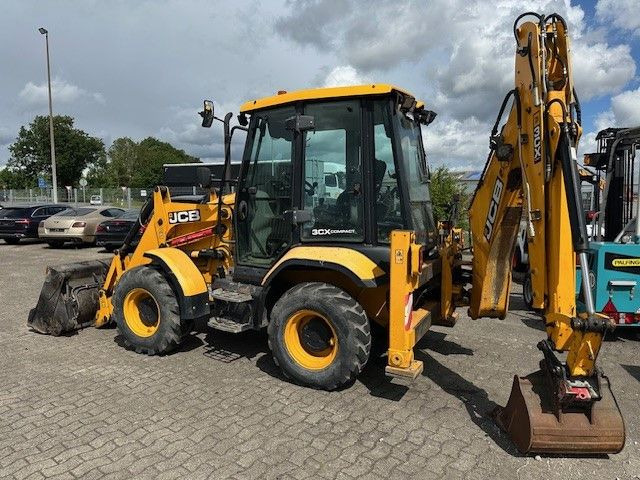 JCB 3CX, hydr. S.W.S., 4+1 Schaufel, Tieflöffel - Retroescavadeira: foto 2 JCB 3CX, hydr. S.W.S., 4+1 Schaufel, Tieflöffel - Retroescavadeira: foto 2