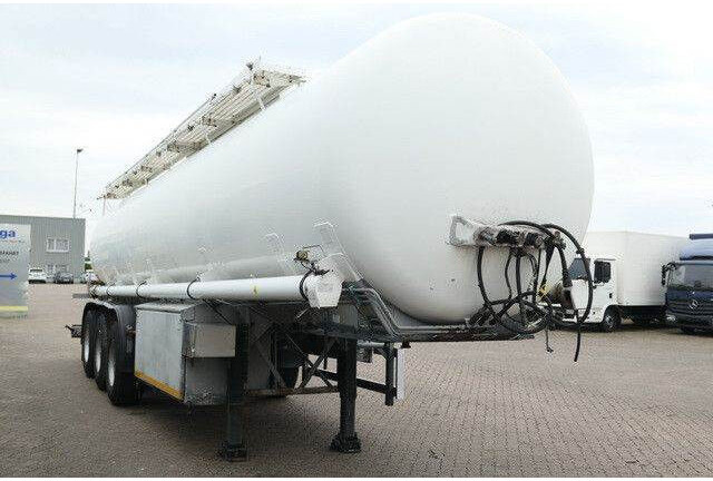 Kässbohrer STH 34/10-24/Tank 34.000 ltr./Unterbefüll./Pumpe - Semi-reboque cisterna: foto 5 Kässbohrer STH 34/10-24/Tank 34.000 ltr./Unterbefüll./Pumpe - Semi-reboque cisterna: foto 5