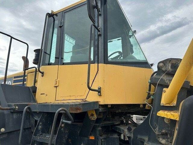 Komatsu WA 470-6, Schaufel mit Zähne 4,3m³ - Pá carregadora de rodas: foto 4 Komatsu WA 470-6, Schaufel mit Zähne 4,3m³ - Pá carregadora de rodas: foto 4