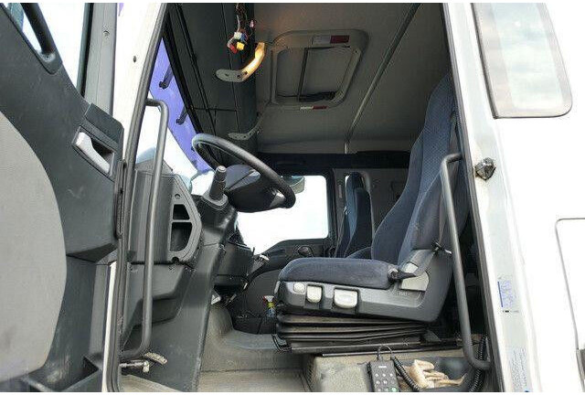 MAN 18.350 TGA 4x2, 119tkm, BDF, Klima, AHK - Camião chassi: foto 5 MAN 18.350 TGA 4x2, 119tkm, BDF, Klima, AHK - Camião chassi: foto 5