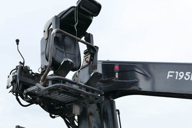 Camião de caixa aberta/ Plataforma, Camião grua MAN 26.440 TGS LL 6x2, Kran Fassi F195AS.22, AHK, AC: foto 8