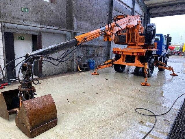Unimog U 1450 4x4, Kran, Seilwinde - Máquina de construção: foto 3 Unimog U 1450 4x4, Kran, Seilwinde - Máquina de construção: foto 3