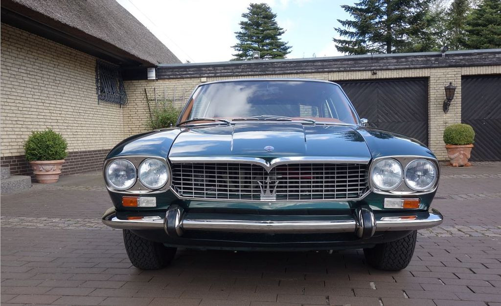 Maserati Mexico 4200/Restauriert/TÜV neu! - Automóvel: foto 5 Maserati Mexico 4200/Restauriert/TÜV neu! - Automóvel: foto 5