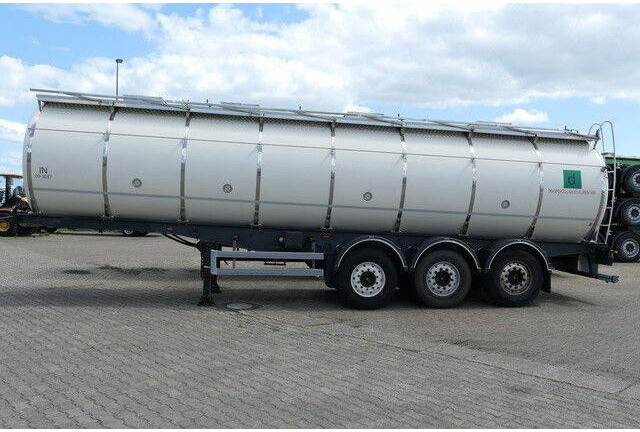 Menci SA 105/Lebensmittel Tank 32 cbm./12x auf Lager! - Semi-reboque cisterna: foto 2 Menci SA 105/Lebensmittel Tank 32 cbm./12x auf Lager! - Semi-reboque cisterna: foto 2