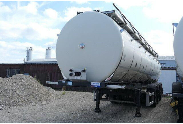 Menci SA 105, isoliert, 32m³, 4 Kammern, Alu-Felgen - Semi-reboque cisterna: foto 4 Menci SA 105, isoliert, 32m³, 4 Kammern, Alu-Felgen - Semi-reboque cisterna: foto 4