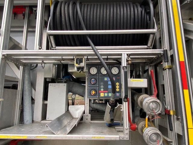 Carro de bombeiro Mercedes-Benz 1833 Axor 4x4,Palfinger PK8502,Allrad,Seilwinde: foto 15 Carro de bombeiro Mercedes-Benz 1833 Axor 4x4,Palfinger PK8502,Allrad,Seilwinde: foto 15
