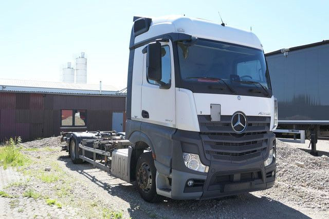 Mercedes-Benz 1842 L Actros/LBW/Retarder/BDF - Camião transportador de contêineres/ Caixa móvel: foto 3 Mercedes-Benz 1842 L Actros/LBW/Retarder/BDF - Camião transportador de contêineres/ Caixa móvel: foto 3