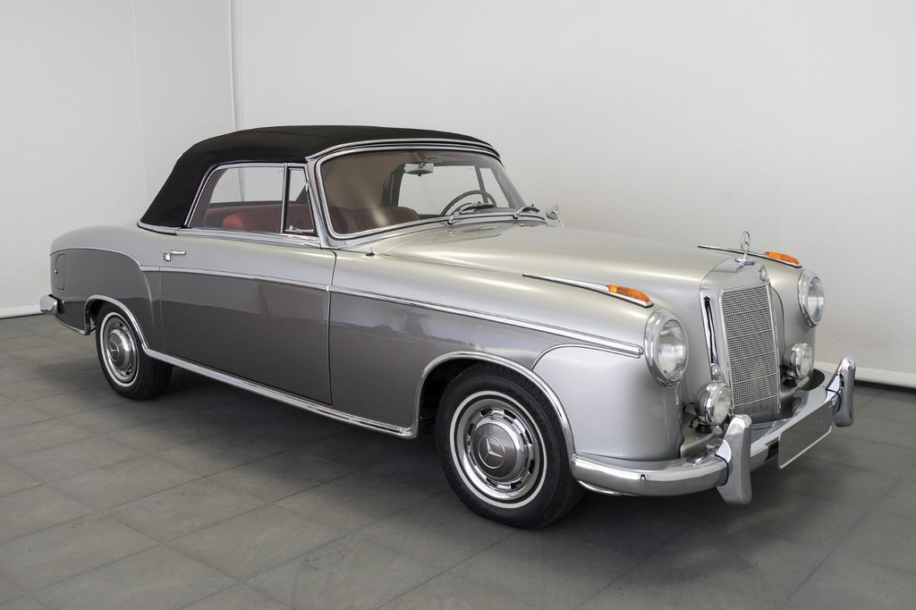 Mercedes-Benz 220 SE/Cabrio/Matching Number/ClassicData 1/Pont - Automóvel: foto 4 Mercedes-Benz 220 SE/Cabrio/Matching Number/ClassicData 1/Pont - Automóvel: foto 4