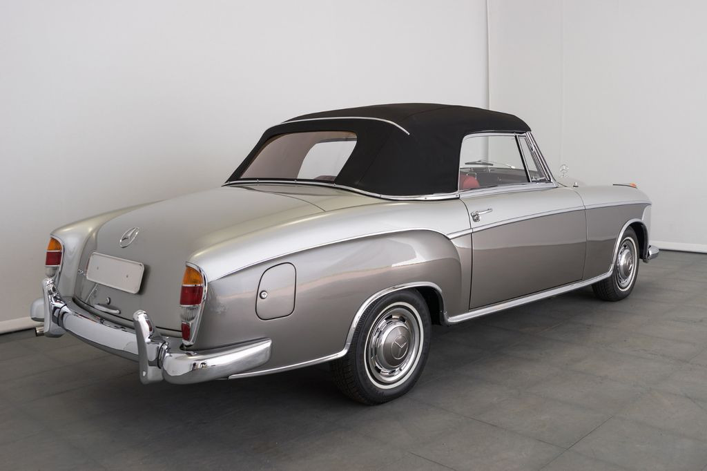 Mercedes-Benz 220 SE/Cabrio/Matching Number/ClassicData 1/Pont - Automóvel: foto 5 Mercedes-Benz 220 SE/Cabrio/Matching Number/ClassicData 1/Pont - Automóvel: foto 5