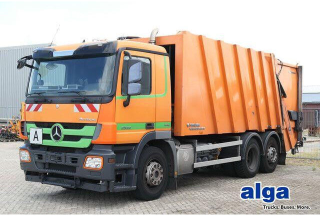 Mercedes-Benz 2532 L Actros 6x2, Faun, Zöller, 24m³, MP3, AC - Caminhão de lixo: foto 1 Mercedes-Benz 2532 L Actros 6x2, Faun, Zöller, 24m³, MP3, AC - Caminhão de lixo: foto 1