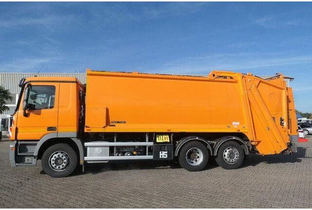 Mercedes-Benz 2532 L Actros 6x2,Schörling, Terberg, Lenk-Lift - Caminhão de lixo: foto 2 Mercedes-Benz 2532 L Actros 6x2,Schörling, Terberg, Lenk-Lift - Caminhão de lixo: foto 2