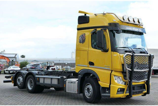 Mercedes-Benz 2546 L 6x2, MP4, 2x Schlafliege, Bullfänger, AC - Camião chassi: foto 4 Mercedes-Benz 2546 L 6x2, MP4, 2x Schlafliege, Bullfänger, AC - Camião chassi: foto 4