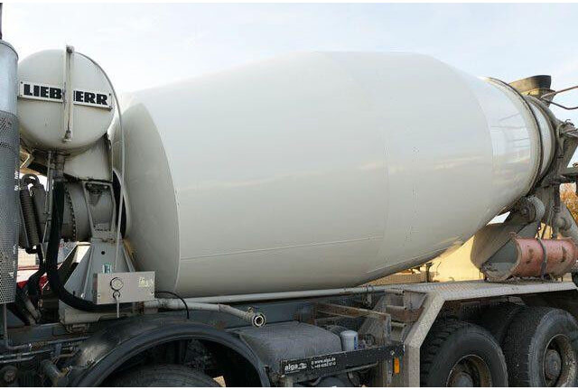 Mercedes-Benz 3240 B Actros 8x4, Liebherr HTM904, 9m³ - Camião betoneira: foto 5 Mercedes-Benz 3240 B Actros 8x4, Liebherr HTM904, 9m³ - Camião betoneira: foto 5