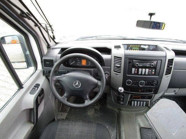 Mercedes-Benz 516 CDI Sprinter, Euro 6, 17 Sitze, Aut., Rampe - Minibus, Furgão de passageiros: foto 4 Mercedes-Benz 516 CDI Sprinter, Euro 6, 17 Sitze, Aut., Rampe - Minibus, Furgão de passageiros: foto 4