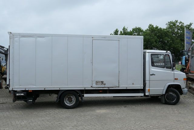 Mercedes-Benz 615 D Vario, AHK, LBW, 5.070mm lang, 3. Sitz - Carrinha de contentor: foto 2 Mercedes-Benz 615 D Vario, AHK, LBW, 5.070mm lang, 3. Sitz - Carrinha de contentor: foto 2