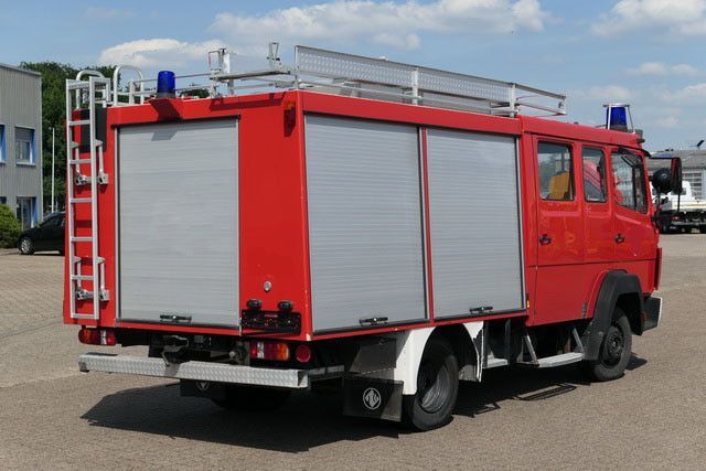 Mercedes-Benz 814 F/Feuerwehr/Pumpe/9 Sitze - Carro de bombeiro, Carrinha cabine dupla: foto 4 Mercedes-Benz 814 F/Feuerwehr/Pumpe/9 Sitze - Carro de bombeiro, Carrinha cabine dupla: foto 4