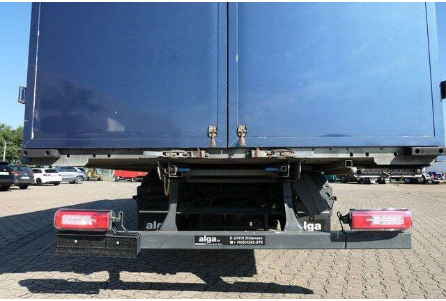 Mercedes-Benz 818 Atego 4x2, 6.200mm lang, Möbel, Klima - Camião furgão: foto 4 Mercedes-Benz 818 Atego 4x2, 6.200mm lang, Möbel, Klima - Camião furgão: foto 4