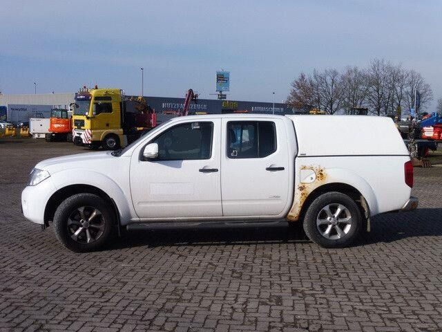 Nissan Navara 2.5 Tdi 4x4, DOKA, Pickup, Klima, AHK - Carrinha de caixa aberta: foto 2 Nissan Navara 2.5 Tdi 4x4, DOKA, Pickup, Klima, AHK - Carrinha de caixa aberta: foto 2