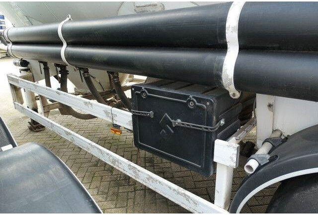 SPITZER SF 2743 PI, Zement, Alu-Felgen, 43m³, 1 Kammer - Semi-reboque cisterna: foto 5 SPITZER SF 2743 PI, Zement, Alu-Felgen, 43m³, 1 Kammer - Semi-reboque cisterna: foto 5