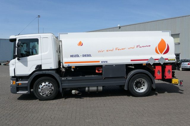 Scania P 400, 2 Kammern, 13m³, Oben- u. Untenbefüllung - Camião cisterna: foto 4 Scania P 400, 2 Kammern, 13m³, Oben- u. Untenbefüllung - Camião cisterna: foto 4