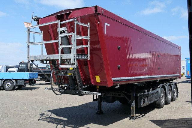 Schmitz Cargobull SKI 24 SL 9.6/Kombitüren/51 cbm./Wassertank - Semi-reboque basculante: foto 3 Schmitz Cargobull SKI 24 SL 9.6/Kombitüren/51 cbm./Wassertank - Semi-reboque basculante: foto 3
