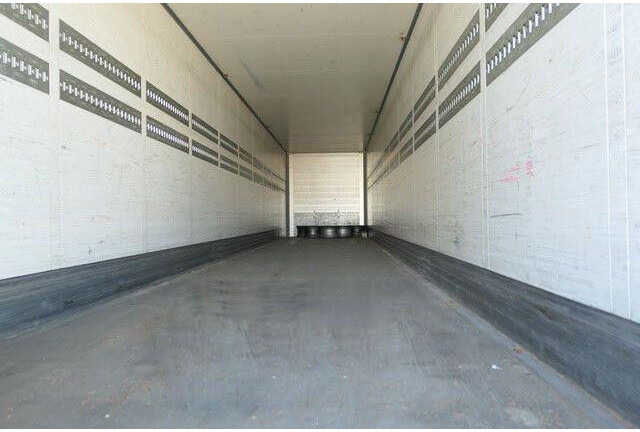 Schmitz Cargobull SKO 24/L 13.62 FP, Isoliert, Verzinkt, Luft-Lift - Semi-reboque furgão: foto 3 Schmitz Cargobull SKO 24/L 13.62 FP, Isoliert, Verzinkt, Luft-Lift - Semi-reboque furgão: foto 3