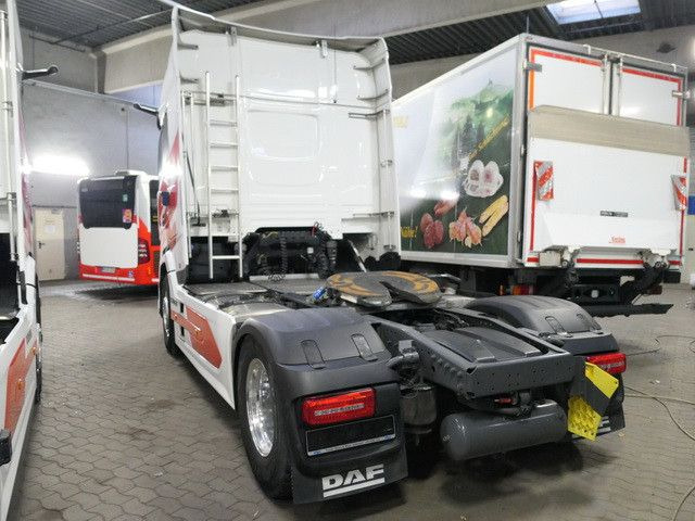 DAF XG 530 FT 4x2, Hydr., Klima, Alu-Felgen,Intarder - Tractor: foto 3 DAF XG 530 FT 4x2, Hydr., Klima, Alu-Felgen,Intarder - Tractor: foto 3