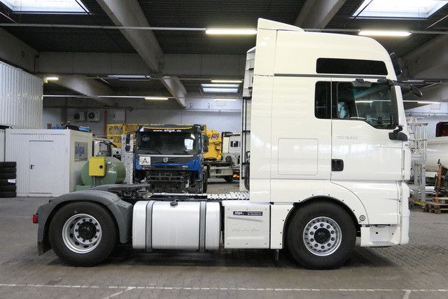 MAN 18.500 TGX/ZF-Intarder/Navi/Kühlbox - Tractor: foto 2 MAN 18.500 TGX/ZF-Intarder/Navi/Kühlbox - Tractor: foto 2