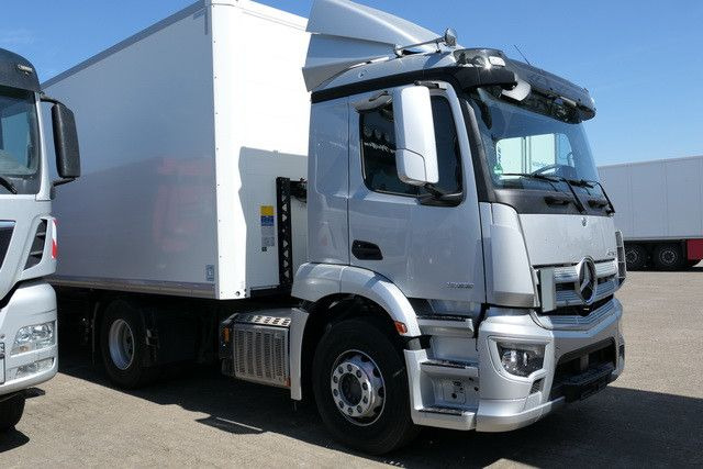 Mercedes-Benz 1836 LS Actros 4x2, ADR, Navi, Klima, 2.000km - Tractor: foto 2 Mercedes-Benz 1836 LS Actros 4x2, ADR, Navi, Klima, 2.000km - Tractor: foto 2